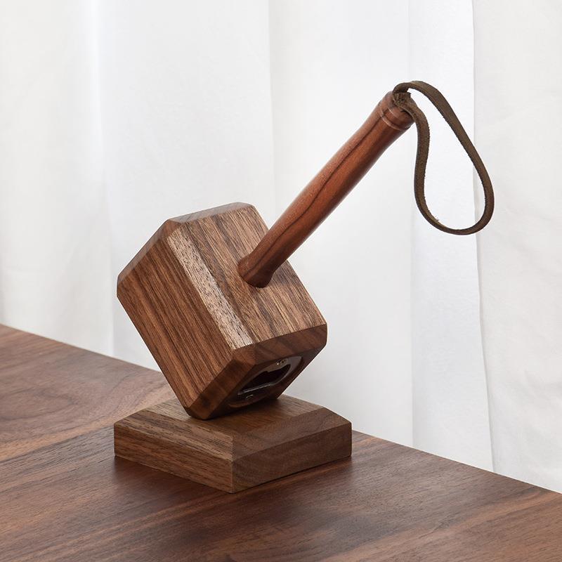 Otwieracz do butelek piwa Thor Hammer